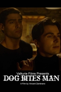 Собака кусает человека